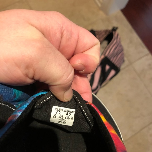 Tie Dye Vans Era - Brand new never worn!! - Picture 6 of 6